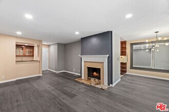 1340 S Beverly Glen Blvd in Los Angeles, CA - Building Photo - Building Photo