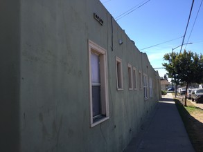 200 E Tunnell St in Santa Maria, CA - Building Photo - Building Photo