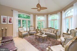 7841 Montvale Way in McLean, VA - Building Photo - Building Photo