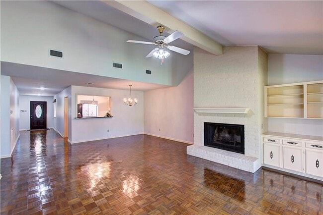 11121 Pinehurst Dr in Austin, TX - Building Photo - Building Photo