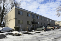 Parkway Arms Apartment in Lakewood, OH - Foto de edificio - Building Photo