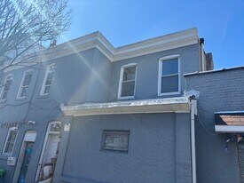 4742 Richmond St, Unit 2 in Philadelphia, PA - Building Photo