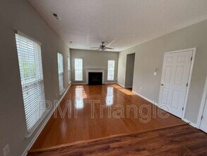 281 Joshua Glen Ln in Cary, NC - Building Photo - Building Photo