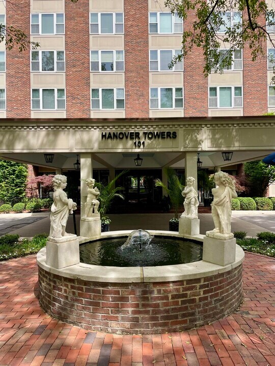 101 S Hanover Ave in Lexington, KY - Building Photo
