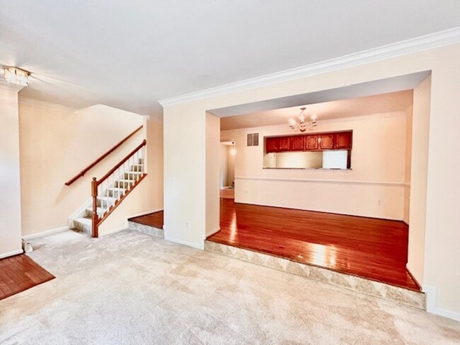 7503 Westmore Dr in Springfield, VA - Building Photo - Building Photo