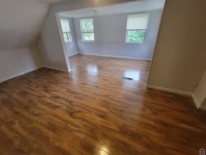 1609 SW Buchanan St in Topeka, KS - Foto de edificio - Building Photo