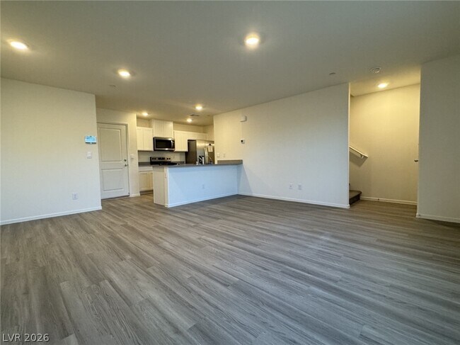 5012 Apple Mesa Ave in Las Vegas, NV - Building Photo - Building Photo