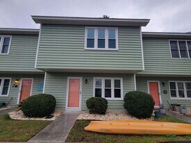 304 Osprey Ridge Dr in Emerald Isle, NC - Building Photo