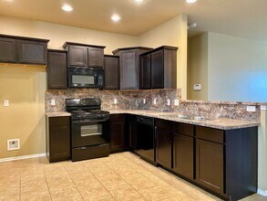 13113 Beekman Dr in Piedmont, OK - Building Photo - Building Photo