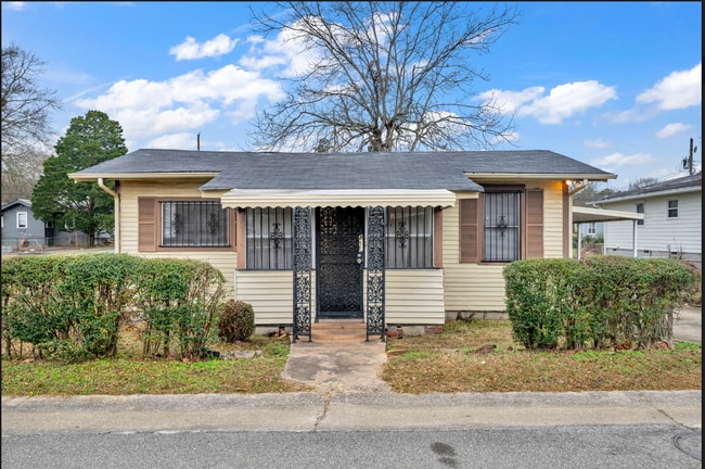 property at 419 7th St