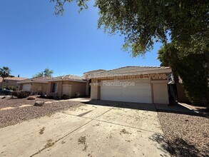1007 W Cooley Dr in Gilbert, AZ - Building Photo - Building Photo