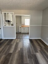 38 W Cooper St in Brownsville, TN - Building Photo