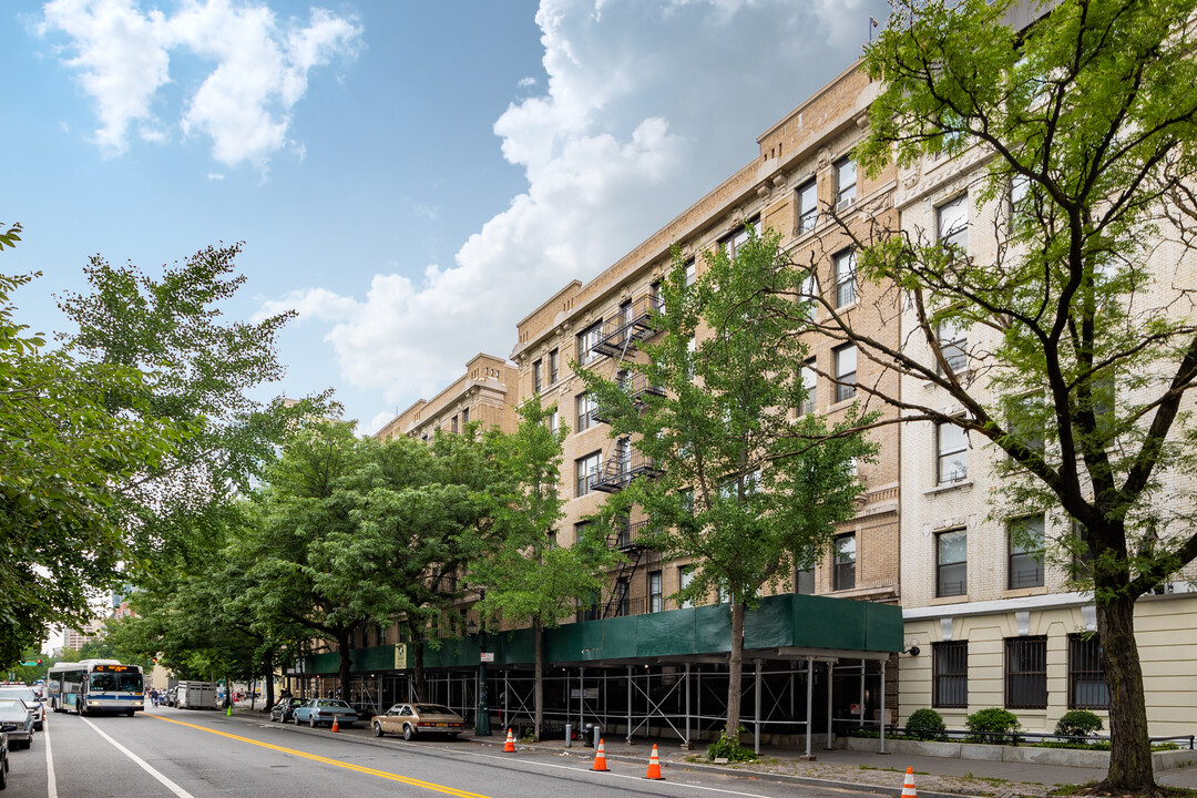 45 W 110th St in New York, NY - Foto de edificio