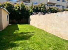 10725 Westminster Ave, Unit Back house in Los Angeles, CA - Building Photo