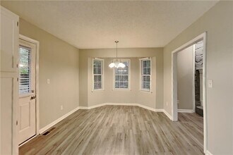 266 Grapevine Dr in Douglasville, GA - Building Photo - Building Photo