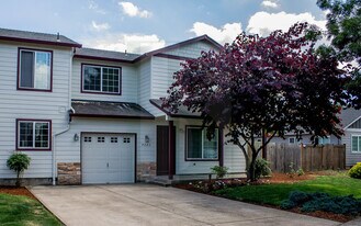 4480 Benham Ave SE in Salem, OR - Building Photo