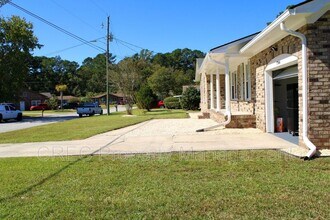 7744 Allwood Ave in North Charleston, SC - Building Photo - Building Photo