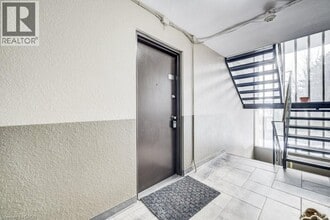 317 Erb St. W in Waterloo, ON - Building Photo - Building Photo