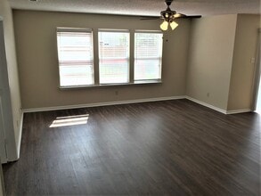 3225 Capsella Ln in Indianapolis, IN - Foto de edificio - Building Photo