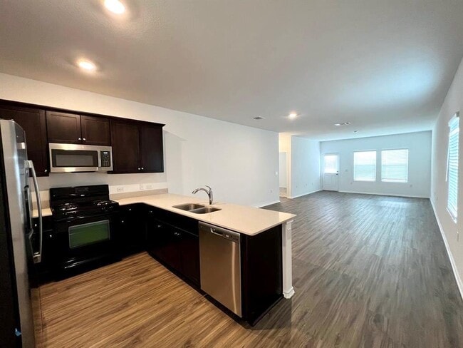 14212 Lyndora Ln in Pflugerville, TX - Building Photo - Building Photo