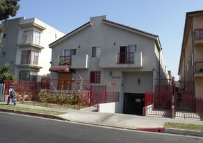 5502 Sierra Vista Ave Apartments