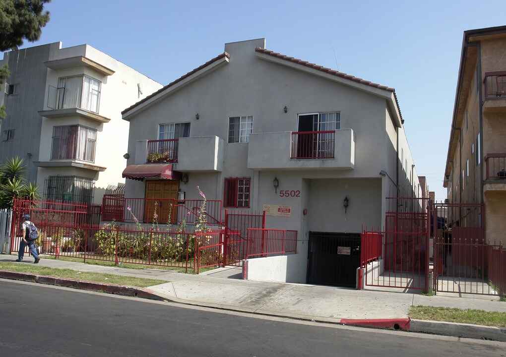 5502 Sierra Vista Ave in Los Angeles, CA - Building Photo