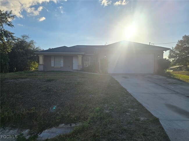 2421 Churchill Ave N in Lehigh Acres, FL - Building Photo - Building Photo