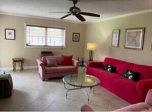 22765 SW 66th Ave in Boca Raton, FL - Building Photo - Building Photo