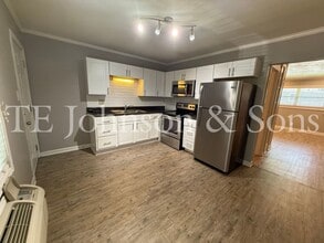 832 W 7th St in Winston-Salem, NC - Building Photo - Building Photo