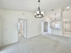 113 Wading Bird Cir, Unit 206 in Naples, FL - Building Photo - Building Photo