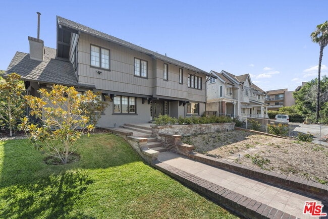 property at 344 S Kingsley Dr