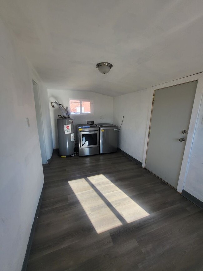 1924 Edith Blvd SE in Albuquerque, NM - Building Photo - Building Photo