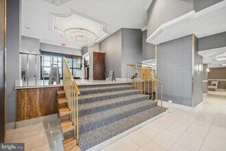 4515 Willard Ave in Chevy Chase, MD - Building Photo - Building Photo