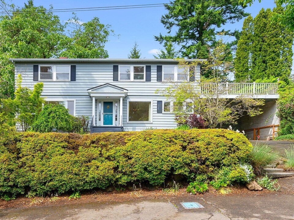 1615 SW Pendleton St in Portland, OR - Building Photo