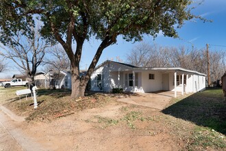 3017 Clinton St in Abilene, TX - Building Photo - Building Photo