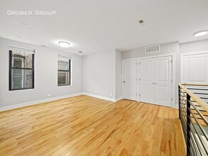 2018 W 21st Pl-Unit -2M in Chicago, IL - Building Photo - Building Photo