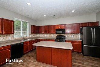 135 Parkmont Ct in Dallas, GA - Building Photo - Building Photo