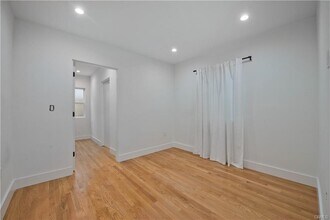 17449 Bullock St in Los Angeles, CA - Building Photo - Building Photo