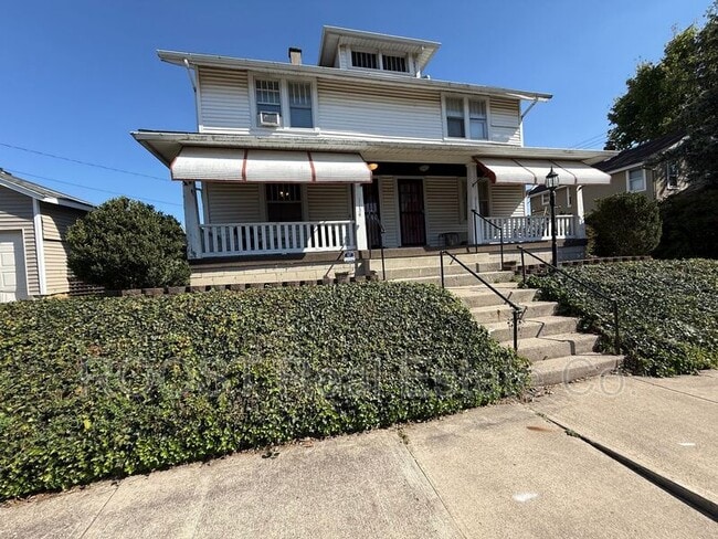 property at 1132-1134-1134 N Murray St