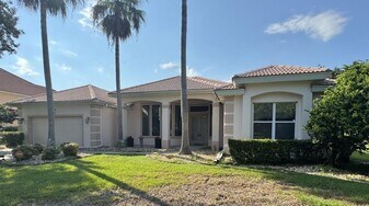 440 Sea Duck Dr in Daytona Beach, FL - Building Photo