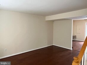 874 Waterford Dr in Frederick, MD - Building Photo - Building Photo