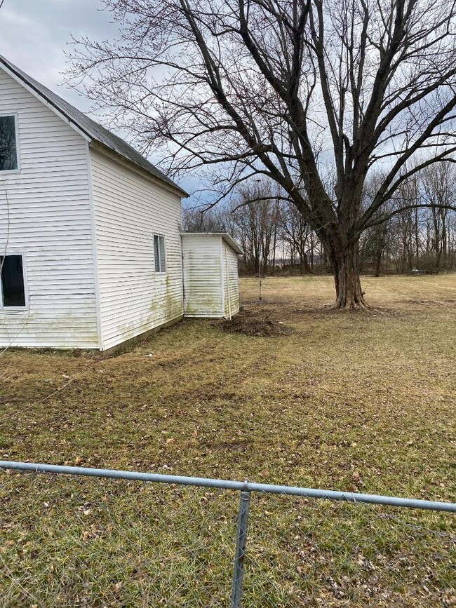 118 Wine in Modoc, IN - Building Photo - Building Photo