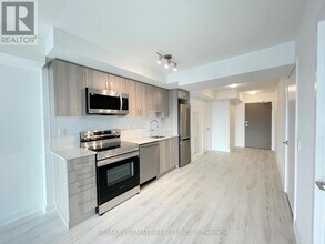 1010 Sandy Beach Rd in Pickering, ON - Building Photo - Building Photo