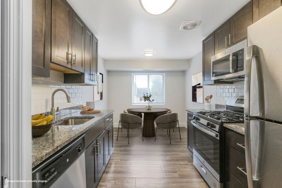 Marrion Square Apartments in Pikesville, MD - Foto de edificio