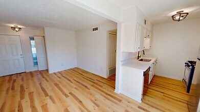 2705 Windswept Cove in Austin, TX - Building Photo - Building Photo