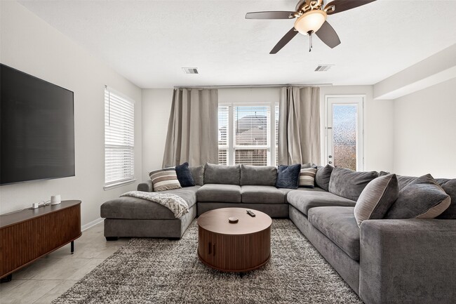 28423 Aubrey Orchard Ln in Park Row, TX - Building Photo - Building Photo