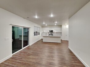 4390 N Poplar St in Eagle Mountain, UT - Building Photo - Building Photo