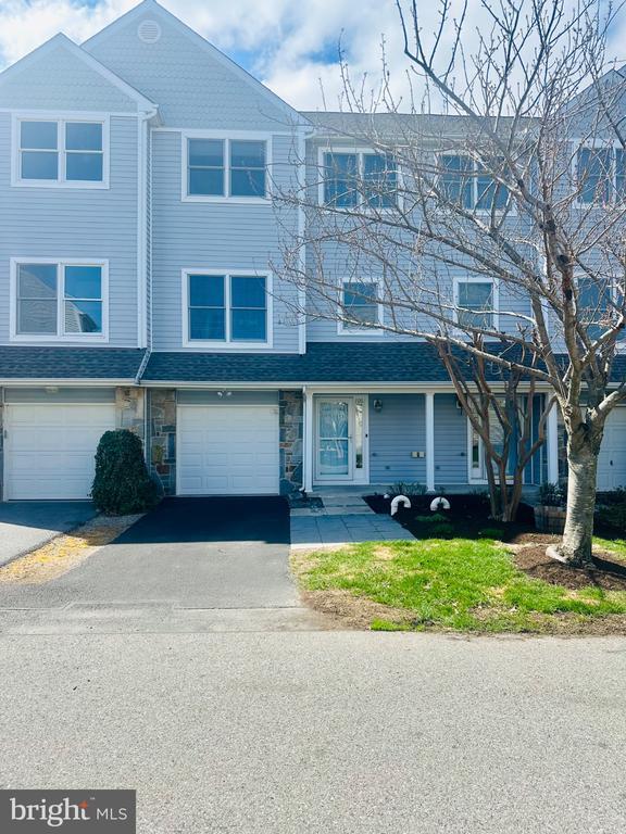 property at 106 Blenny Ln