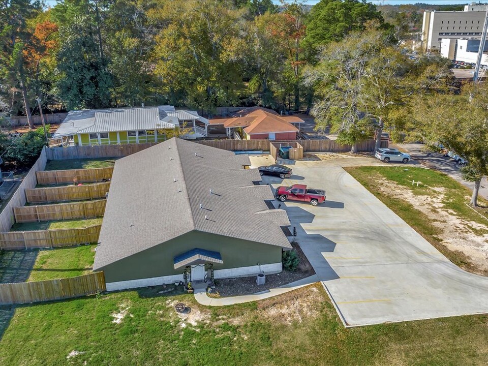 913 Kiln St in Lufkin, TX - Building Photo