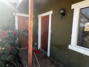 5416 Abronia Ave in Twentynine Palms, CA - Foto de edificio - Building Photo